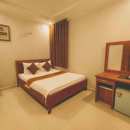Hotel Huong Mai Ga Sai Gon Thành Pho Ho Chí Minh Esterno foto