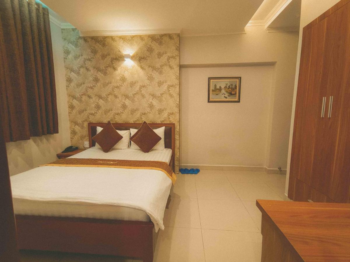 Hotel Huong Mai Ga Sai Gon Thành Pho Ho Chí Minh Esterno foto