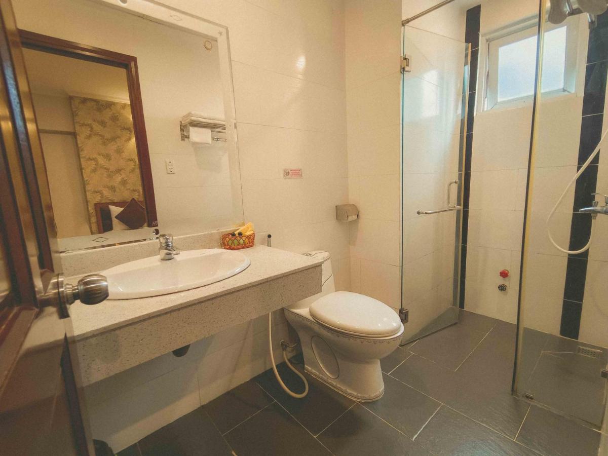 Hotel Huong Mai Ga Sai Gon Thành Pho Ho Chí Minh Esterno foto