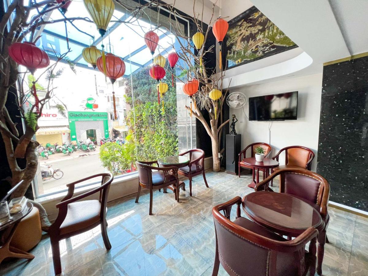 Hotel Huong Mai Ga Sai Gon Thành Pho Ho Chí Minh Esterno foto